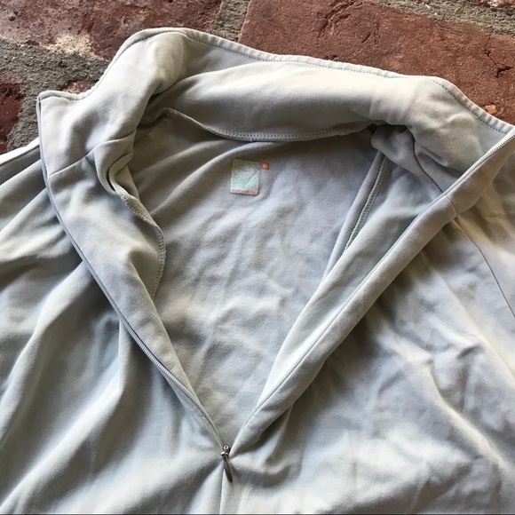 Lucy Gray and white top - Picture 3 of 11